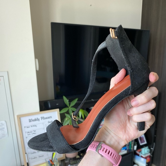 Black strappy heels 🖤 - Picture 2 of 2